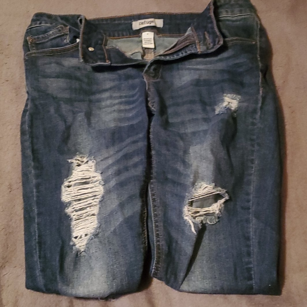 Skinny blue jeans